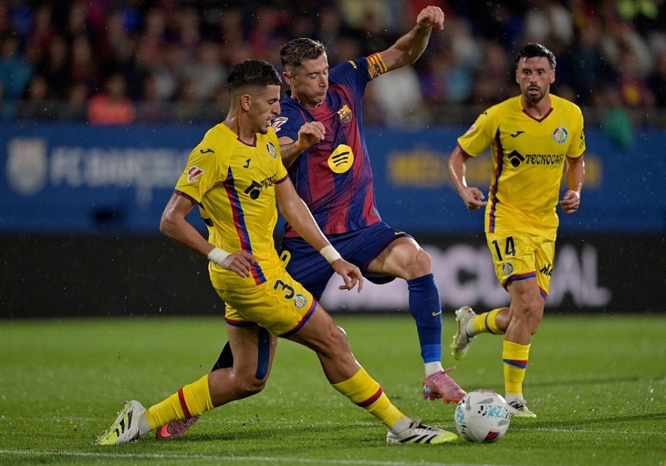 年夏天被曼 年夏天被曼