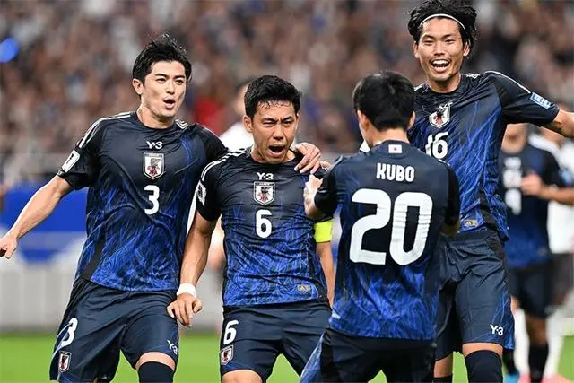 div, 看着我们的, 反而是出现 div, 看着我们的, 反而是出现