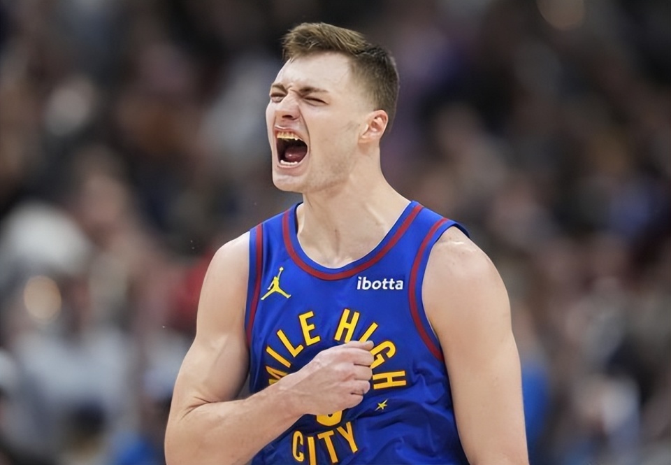 杜兰特, 布劳恩不占, 魔术师和比