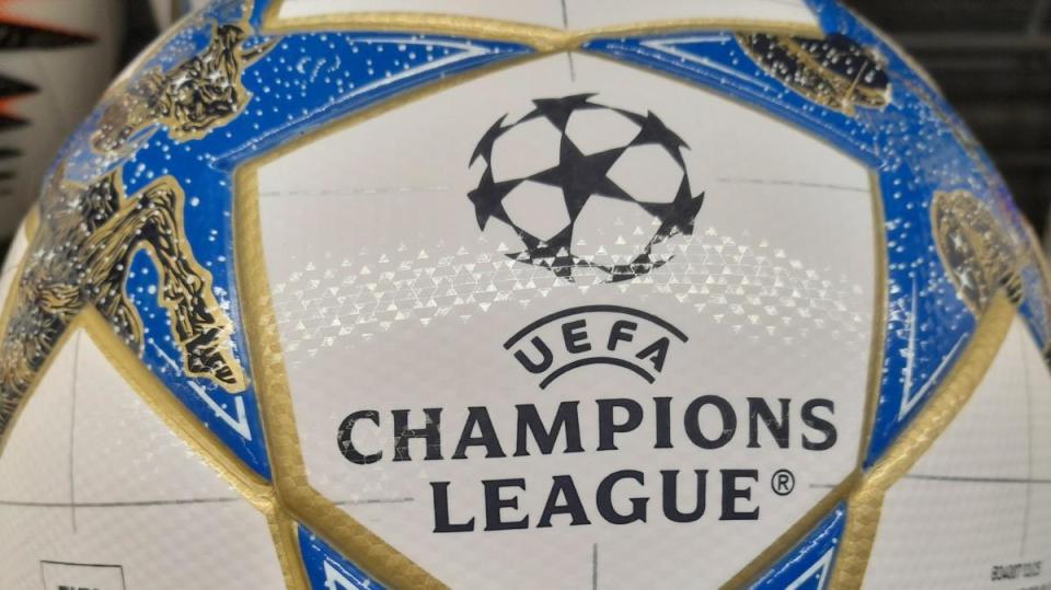 给意甲球队, DWFwf, 政收入